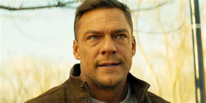 Alan Ritchson's Towering Height: Unlocking Discoveries And Insights