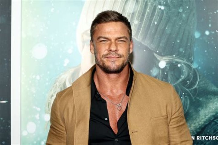 Unveiling Alan Ritchson's Weight: Secrets And Insights Revealed
